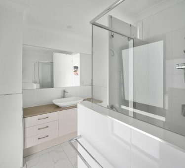 Mastering the Art of Bathroom Remodeling: Your Complete Guide to Crafting the Perfect Retreat